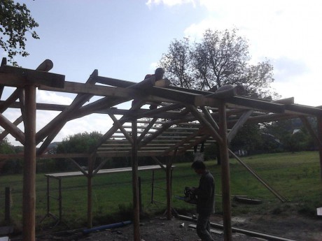 599644_473388959344033_845095082_n